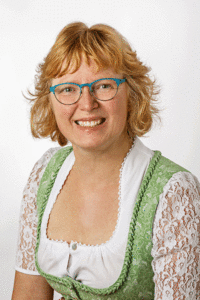 haus-der-1000-uhren-silvia-hoppe_200x300_acf_cropped-1